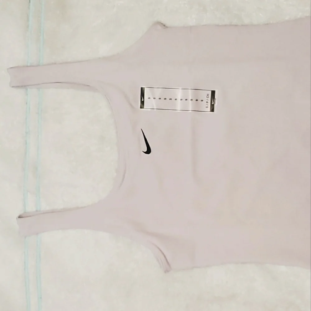 Nike Sportswear Essential Cami Tank in size small - Picture 5 of 8
